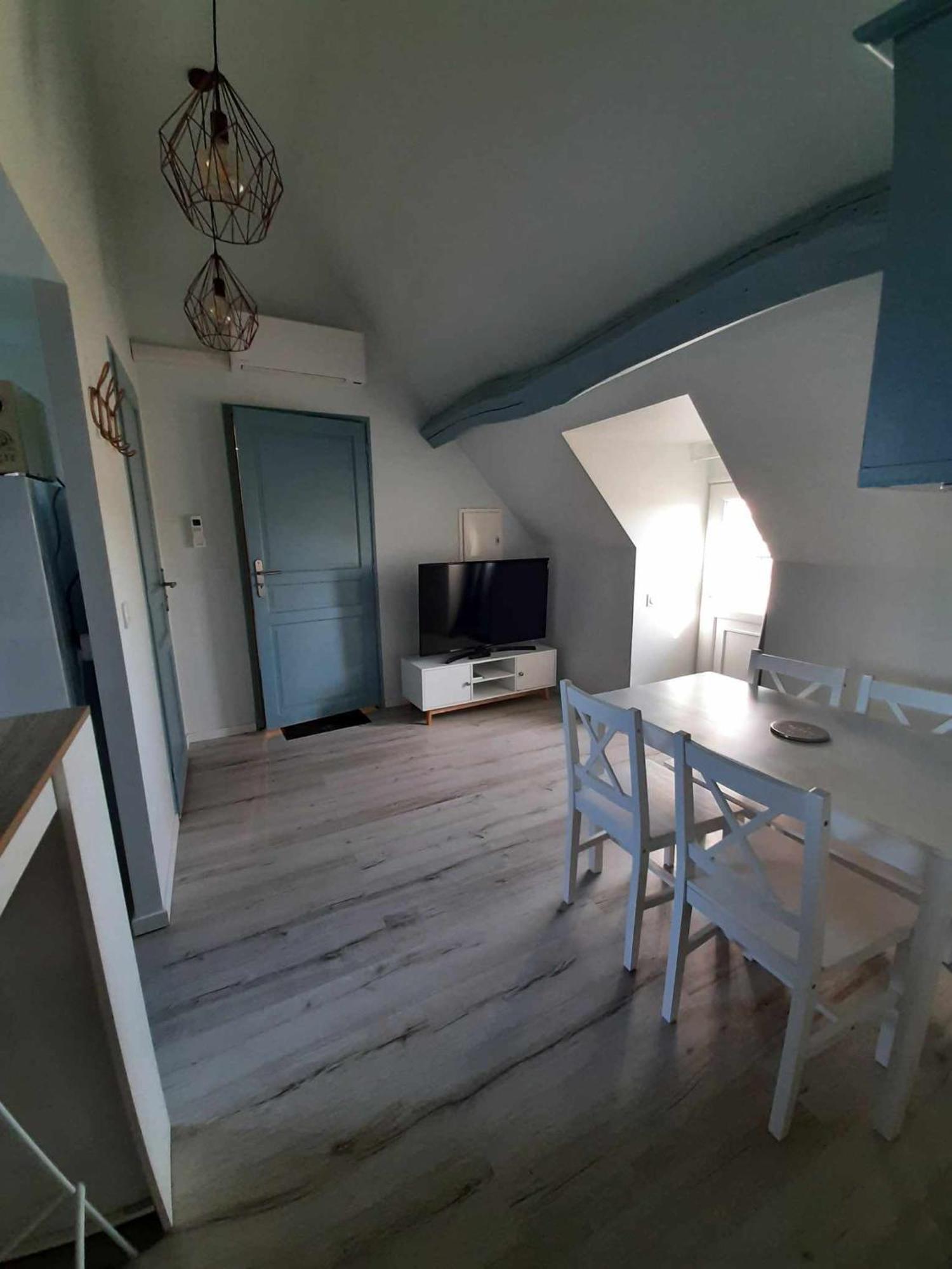 Apartment De Charme, Grand Confort Marolles-sous-Lignieres